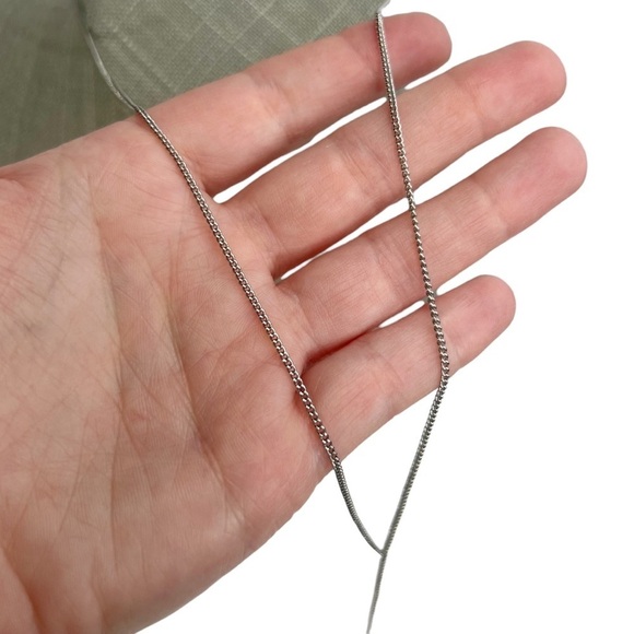 American Eagle Silver Tone E Monogram Initial Y Chain Necklace - Picture 6 of 9